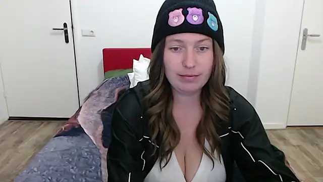 Snapshot of cumfun chatting on January 27, 9:22 pm cumfun online show from January 27, 9:22 pm
