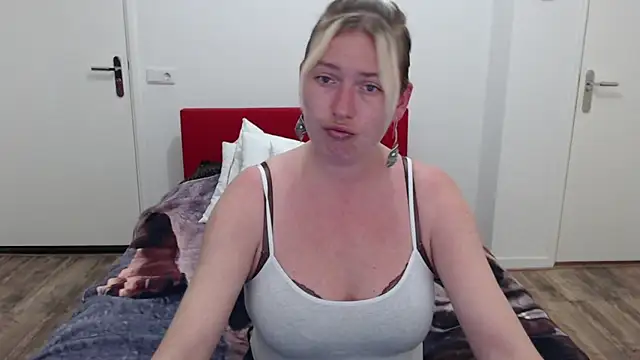 Snapshot of cumfun chatting on March 17, 1:39 pm cumfun online show from March 17, 1:39 pm