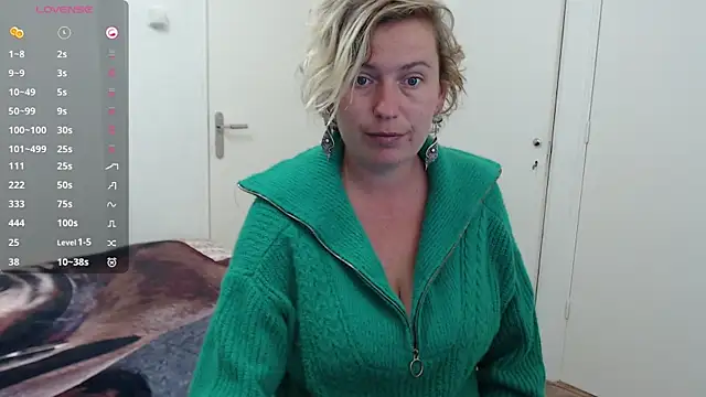Snapshot of cumfun chatting on September 16, 6:58 am cumfun online show from September 16, 6:58 am