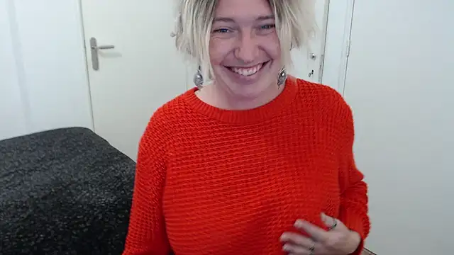 cumfun online show from October 26, 3:40 pm