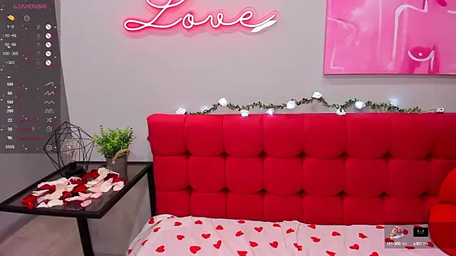 Snapshot of Inna_Lovely chatting on February 10, 4:41 am Inna Lovely online show from February 10, 4:41 am