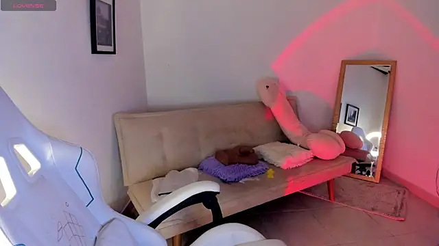 Snapshot of sweet_pink_ chatting on June 7, 12:04 am sweet pink online show from June 7, 12:04 am
