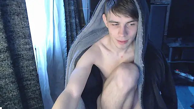 Student Oliver online show from November 26, 7:31 am