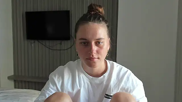 HarleyDeess online show from February 23, 3:15 am