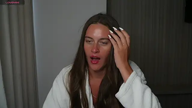 Snapshot of HarleyDeess chatting on June 9, 2:12 am HarleyDeess online show from June 9, 2:12 am
