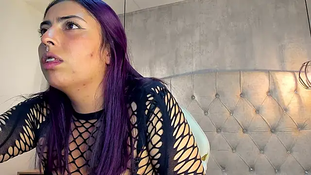 Snapshot of Alice_Laurentt chatting on January 25, 6:01 am Alice Laurentt online show from January 25, 6:01 am