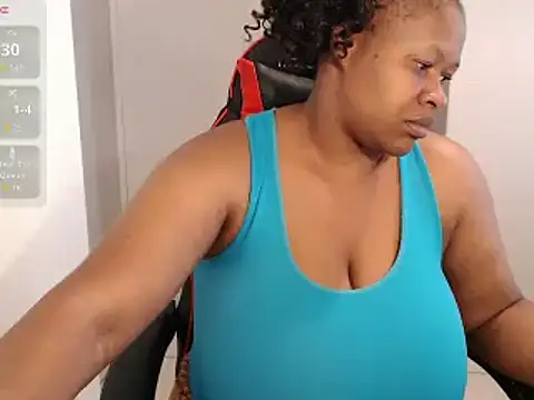 Snapshot of bustylisa1983 chatting on February 12, 1:06 pm bustylisa1983 online show from February 12, 1:06 pm