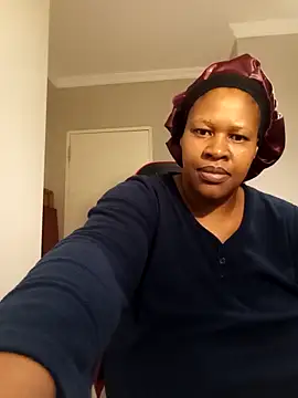 Snapshot of bustylisa1983 chatting on March 3, 7:06 pm bustylisa1983 online show from March 3, 7:06 pm