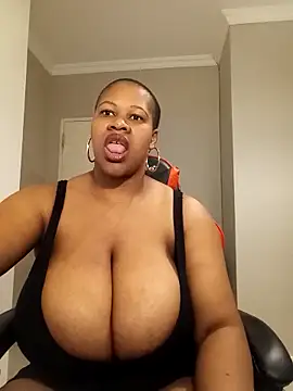 Snapshot of bustylisa1983 chatting on September 9, 5:51 am bustylisa1983 online show from September 9, 5:51 am