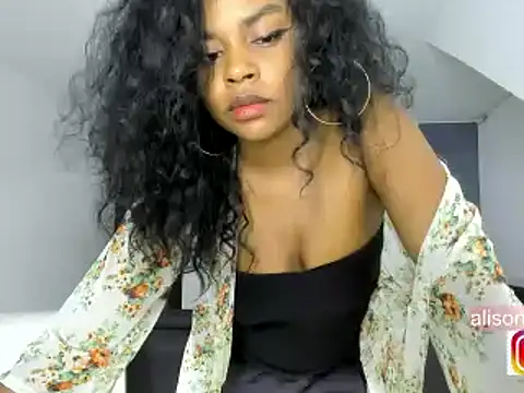 Snapshot of alison-ker3 chatting on December 4, 10:35 am alison-ker3 online show from December 4, 10:35 am