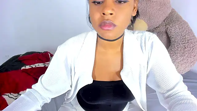 Snapshot of alison-ker3 chatting on March 6, 7:36 am alison-ker3 online show from March 6, 7:36 am