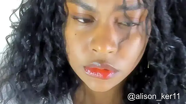 Snapshot of alison-ker3 chatting on October 4, 10:13 am alison-ker3 online show from October 4, 10:13 am