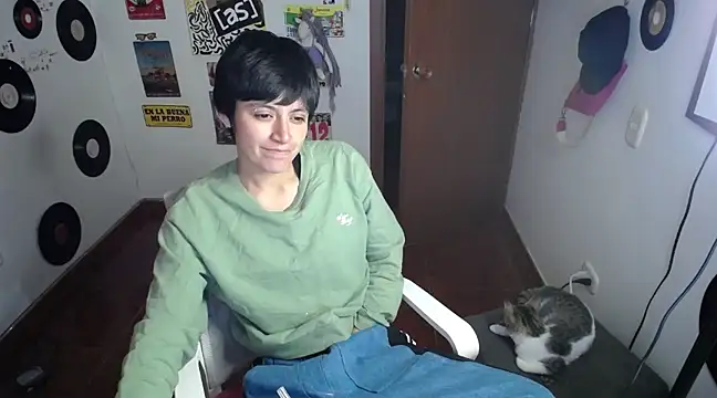 Snapshot of 9_Fernanda_9 chatting on February 9, 1:33 am 9 Fernanda 9 online show from February 9, 1:33 am