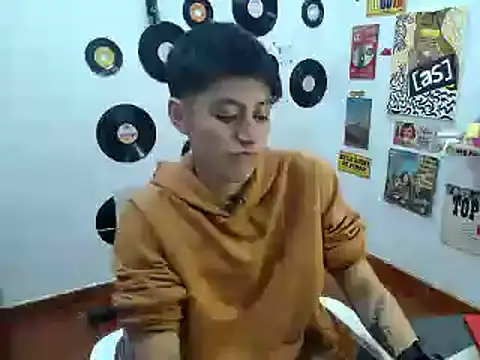 Snapshot of 9_Fernanda_9 chatting on March 4, 12:18 am 9 Fernanda 9 online show from March 4, 12:18 am