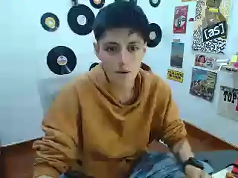 Snapshot of 9_Fernanda_9 chatting on March 4, 3:22 am 9 Fernanda 9 online show from March 4, 3:22 am