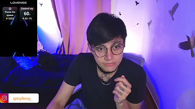 Snapshot of 9_Fernanda_9 chatting on October 16, 7:31 am 9 Fernanda 9 online show from October 16, 7:31 am