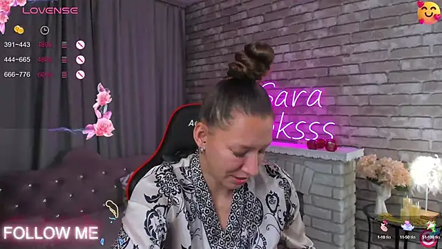 SarahCoksss online show from September 18, 1:18 am