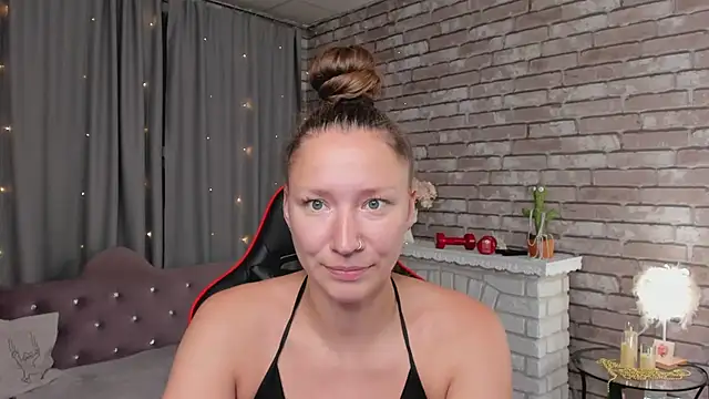 SarahCoksss online show from May 14, 12:17 am