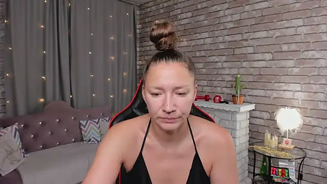 SarahCoksss online show from June 10, 12:22 am