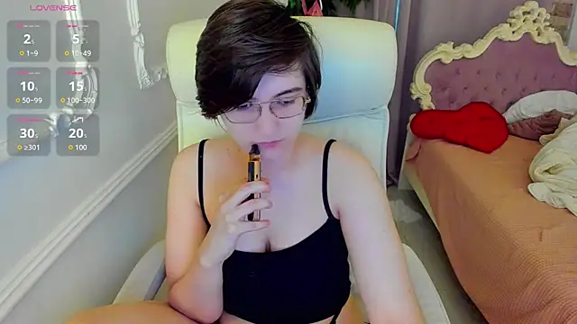 Lily Marlin online show from July 26, 4:09 am