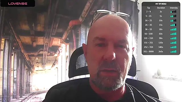 ManlyPrisonGuy online show from June 6, 12:10 pm