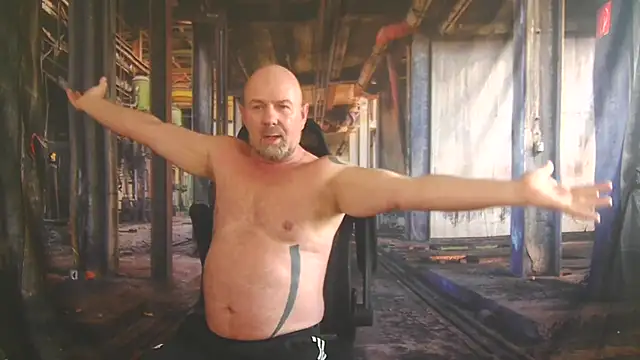 ManlyPrisonGuy online show from June 30, 2:18 pm