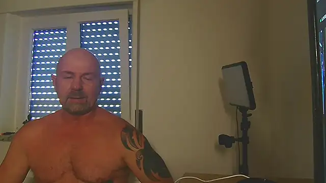 ManlyPrisonGuy online show from July 30, 2:27 pm