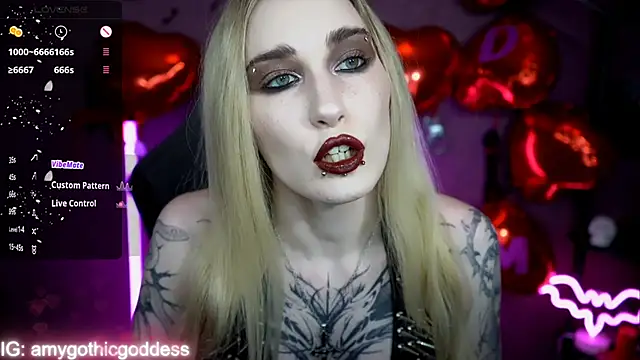 amywhitenessxx online show from February 22, 12:47 pm