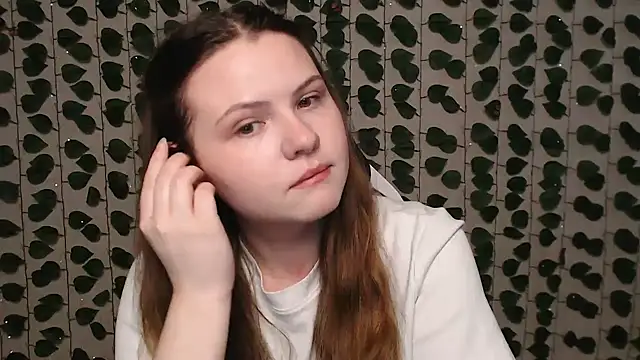 Snapshot of IxxiLiana chatting on January 13, 4:18 am IxxiLiana online show from January 13, 4:18 am