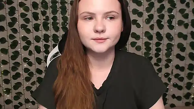 Snapshot of IxxiLiana chatting on January 18, 4:04 am IxxiLiana online show from January 18, 4:04 am