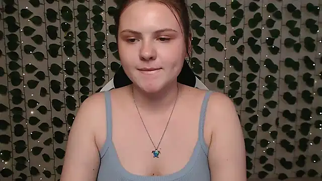 Snapshot of IxxiLiana chatting on January 31, 7:18 am IxxiLiana online show from January 31, 7:18 am