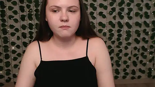 Snapshot of IxxiLiana chatting on February 2, 7:09 am IxxiLiana online show from February 2, 7:09 am
