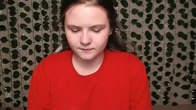 Snapshot of IxxiLiana chatting on February 13, 10:23 am IxxiLiana online show from February 13, 10:23 am