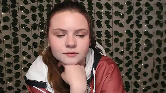 Snapshot of IxxiLiana chatting on February 16, 4:42 am IxxiLiana online show from February 16, 4:42 am
