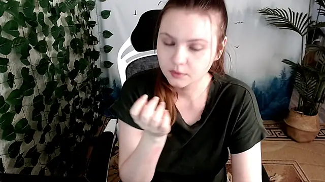 Snapshot of IxxiLiana chatting on March 20, 4:07 am IxxiLiana online show from March 20, 4:07 am
