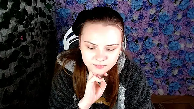 Snapshot of IxxiLiana chatting on September 26, 5:11 am IxxiLiana online show from September 26, 5:11 am