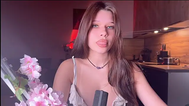 Snapshot of YourOblivion chatting on March 13, 7:20 pm YourOblivion online show from March 13, 7:20 pm