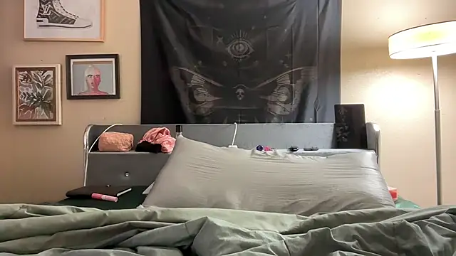 Yagurl  west online show from January 21, 12:25 am