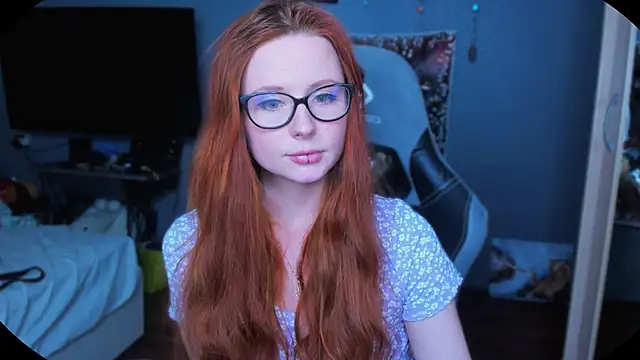 KlementinaBbG online show from February 27, 11:04 pm