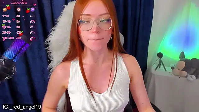 Snapshot of Asian_volcoba_a chatting on March 6, 6:52 am Asian volcoba a online show from March 6, 6:52 am