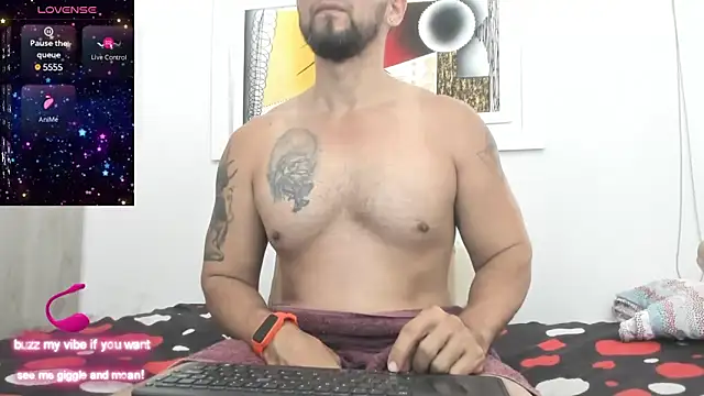 JULESLAKES online show from February 5, 9:07 pm