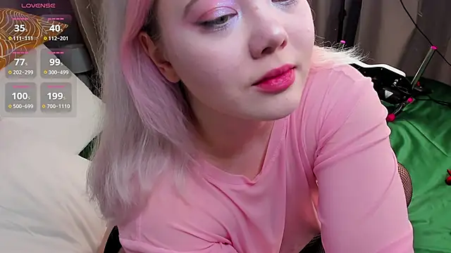 Snapshot of __KawaiiYuki__ chatting on December 23, 1:18 am   KawaiiYuki   online show from December 23, 1:18 am