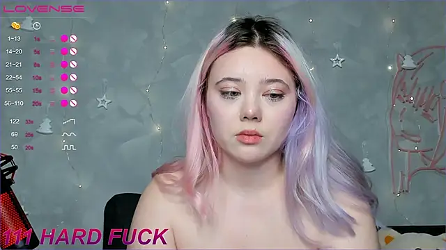 Snapshot of __KawaiiYuki__ chatting on January 1, 12:00 pm   KawaiiYuki   online show from January 1, 12:00 pm