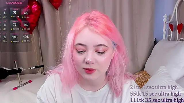 Snapshot of __KawaiiYuki__ chatting on February 13, 8:38 am   KawaiiYuki   online show from February 13, 8:38 am