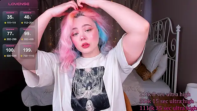 Snapshot of __KawaiiYuki__ chatting on March 8, 8:44 am   KawaiiYuki   online show from March 8, 8:44 am