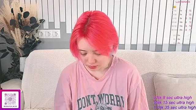 Snapshot of __KawaiiYuki__ chatting on November 14, 6:45 am KawaiiYuki online show from November 14, 6:45 am