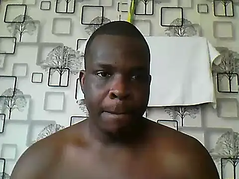 Snapshot of Chumba_001 chatting on October 17, 5:21 am Chumba 001 online show from October 17, 5:21 am
