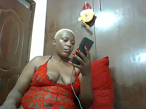 Poisonous Ivy online show from November 3, 10:21 pm