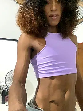 Snapshot of lau_sil chatting on November 19, 11:16 pm lau sil online show from November 19, 11:16 pm