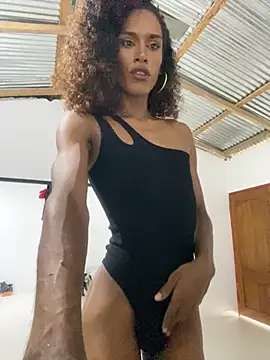 Snapshot of lau_sil chatting on December 2, 9:54 pm lau sil online show from December 2, 9:54 pm